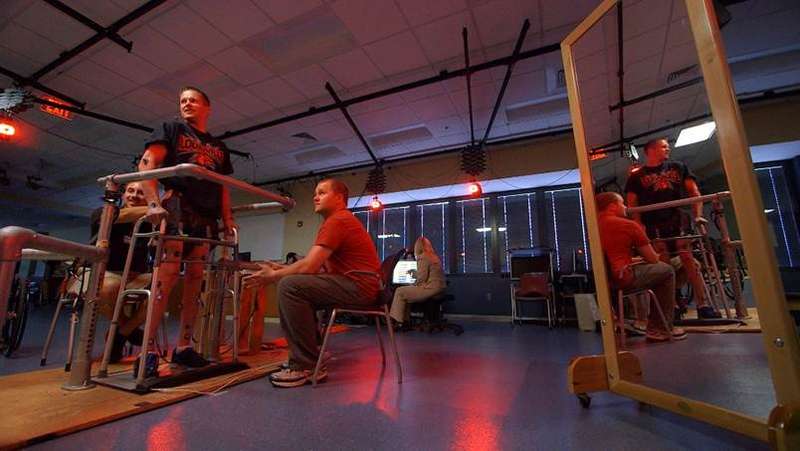 Dr. Harkema and her staff at the University of Louisville with Dustin Shillcox, the fourth participant to undergo epidural stimulation. (Source: Wings for Life)